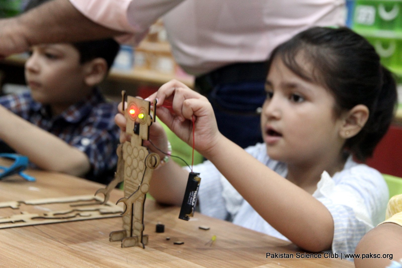 Volta Man Robot – Interactive Electronics Project